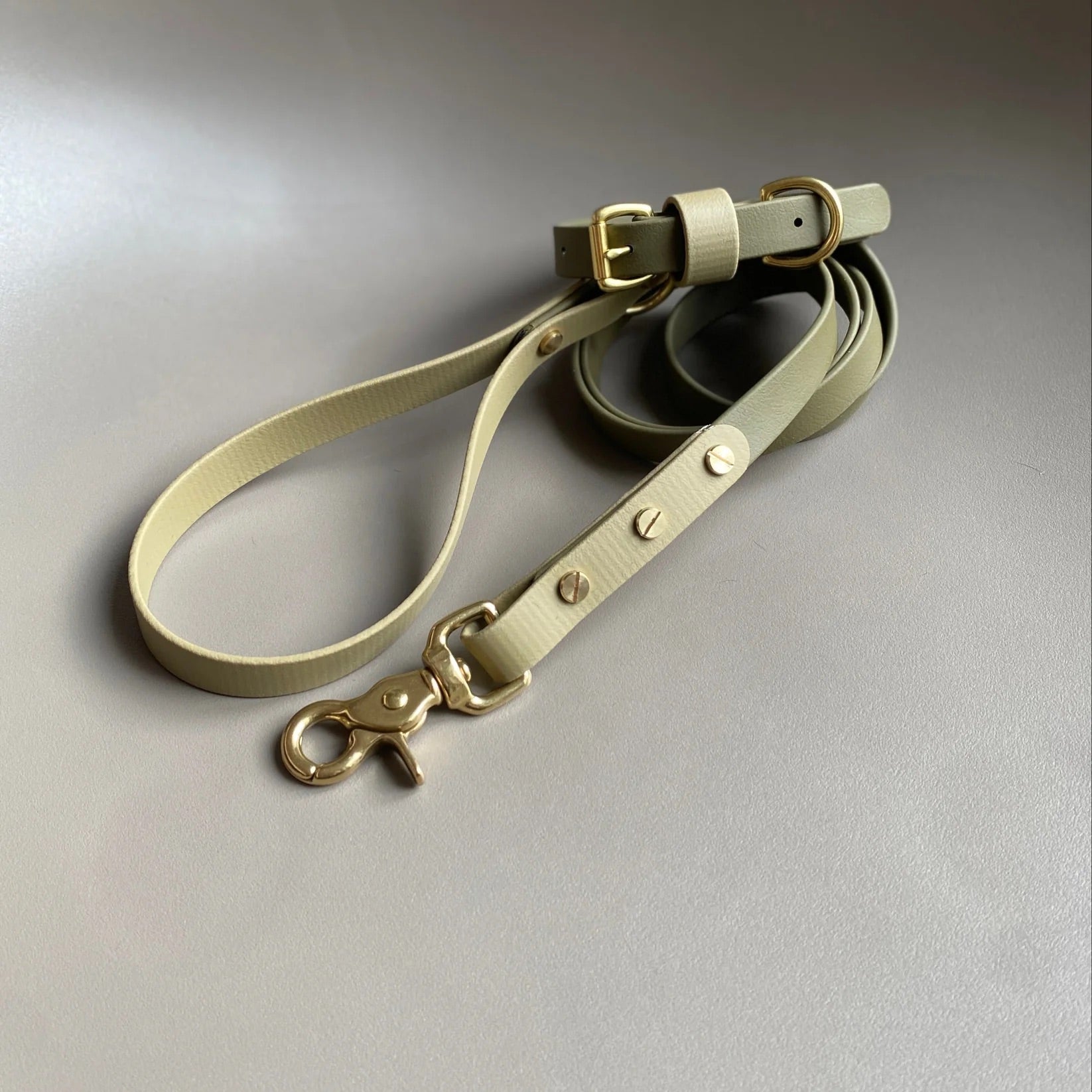 Bentley Olive & Khaki Colour Block Collar